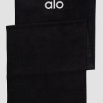 Alo Yoga Grounded No-Slip Towel - Black