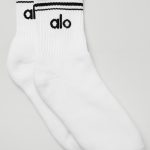 Alo Yoga Unisex Half-Crew Throwback Sock - White/Black