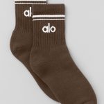 Alo Yoga Unisex Half-Crew Throwback Sock - Espresso/White