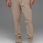 Alo Yoga Co-Op Pant (Long) - Gravel
