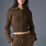 Alo Yoga Scholar Knit Cropped Full Zip Jacket - Espresso