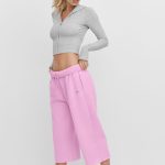 Alo Yoga Accolade Cutoff Sweatpant - Candy Heart Pink