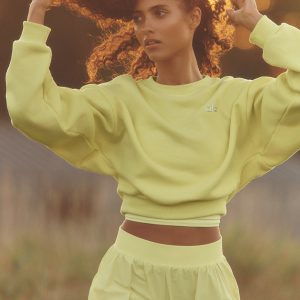 Alo Yoga Breezy Short - Sunshine